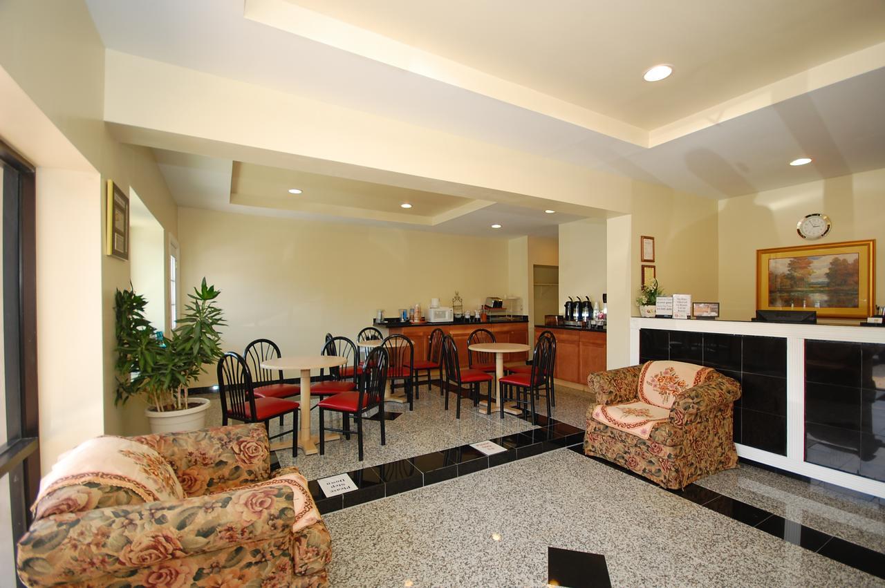 Millville Motorsports Inn And Suites İç mekan fotoğraf